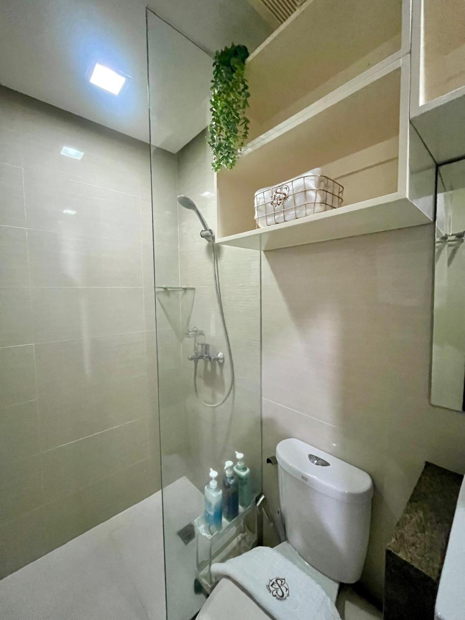 Greenbelt Hamilton Tower 1 Makati City Kültér fotó