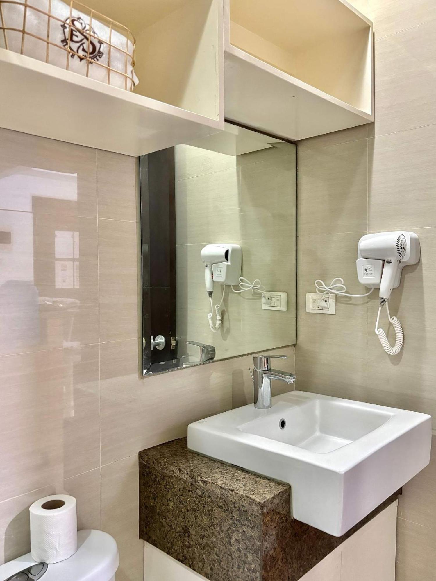 Greenbelt Hamilton Tower 1 Makati City Kültér fotó